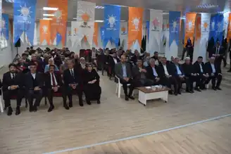 Gençlik Kolları Başkanını Yeniden Seçti