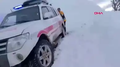 Ambulans Karda Sıkıştı, Yaralı Kadın 7 Saat Sonra Hastaneye Ulaştırıldı