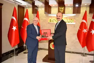 Bakan Güler, Batman'da Askeri Yetkililerle Görüştü