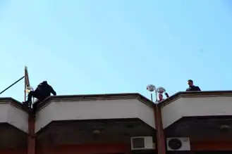 Şehir Merkezinde İntihar Girişimi Önlendi