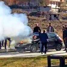 Batman'da Otomobilde Yangın! Vatandaşlar Söndürdü
