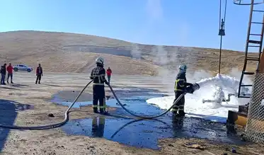Batman'da Petrol Kuyusu Yangını Söndürüldü