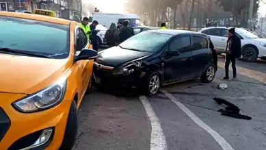 Batman'da 3 Araçlık Kaza: 1 Yaralı