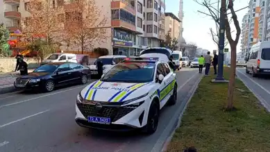Batman'da Yaşlı Yayaya Araç Çarptı: Yaralı Hastaneye Kaldırıldı