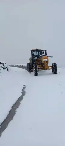 Batman'da Kar Yağışı Sonrası Yollar Açılıyor