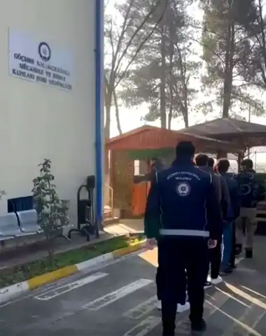 Batman'da 7 Kaçak Göçmen Yakalandı, Sahte Pasaportlar Ele Geçirildi