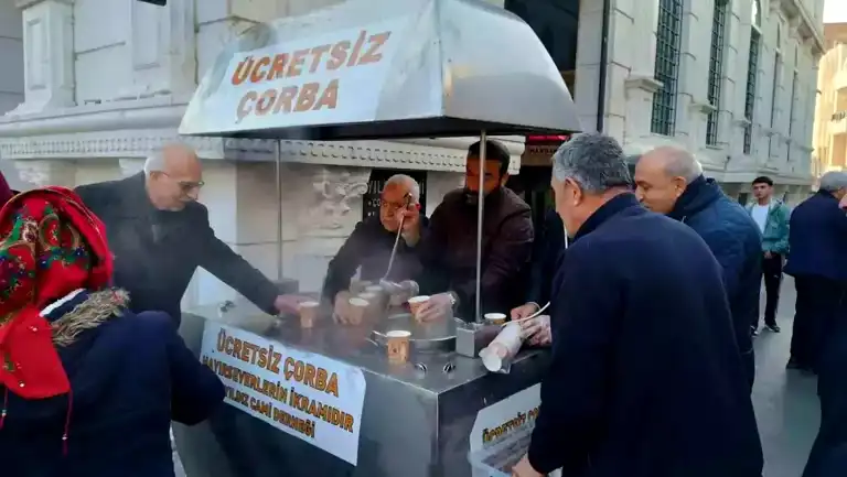 Batman'da Günlük 500 Kişiye Ücretsiz Sıcak Çorba
