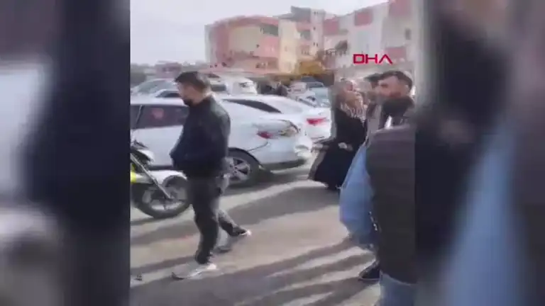 Şehir Merkezinde Kaza: İki Sürücü Yaralı