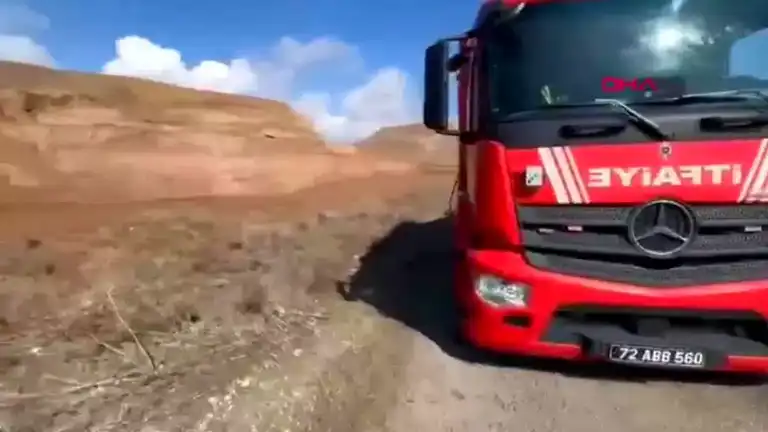 Batman'da Şarampole Devrilen Otomobilde 3 Yaralı