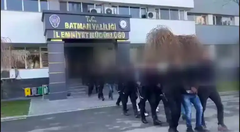 Batman'da 4 Kilo Skunk Operasyonu: 6 Tutuklama