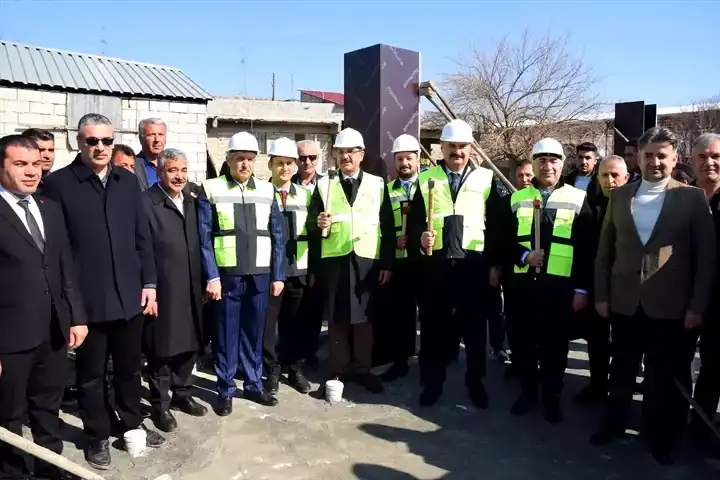 Malabadi Köprüsü'ne Mesire Alanı!