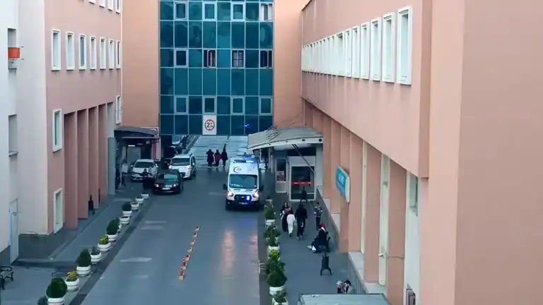 Batman'da Yürüyen Merdiven Kazası: 95 Yaşındaki Kadın Hayatını Kaybetti